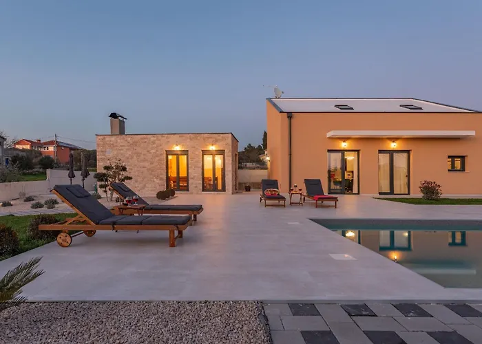 Dide Moga Zadarvillas Vila *