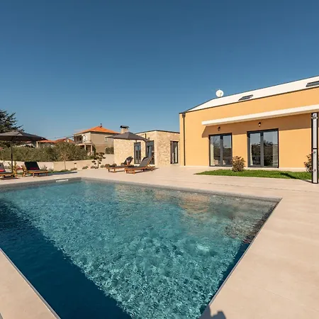 Dide Moga Zadarvillas Vila *